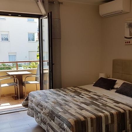 Apartments Alea Rovinj Bagian luar foto