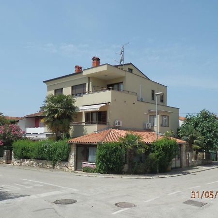 Apartments Alea Rovinj Bagian luar foto