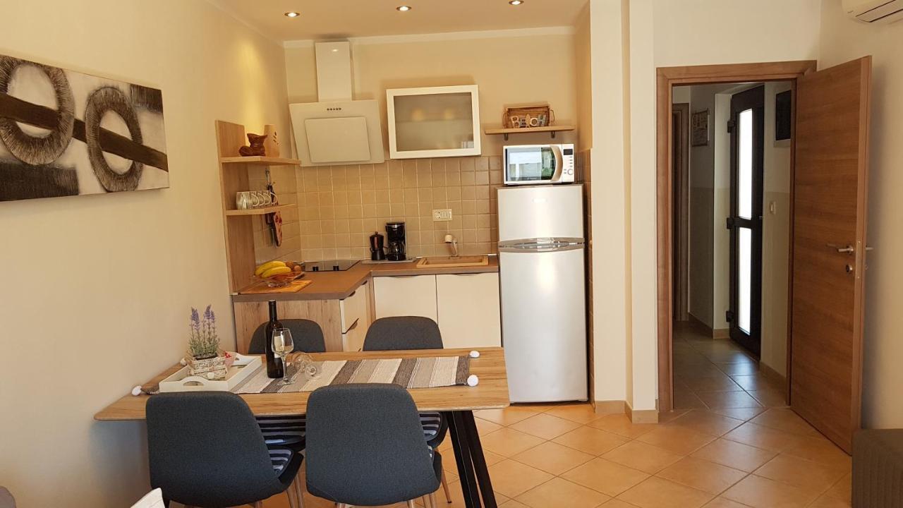 Apartments Alea Rovinj Bagian luar foto