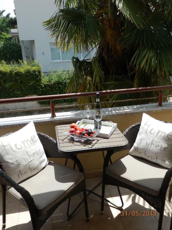 Apartments Alea Rovinj Bagian luar foto